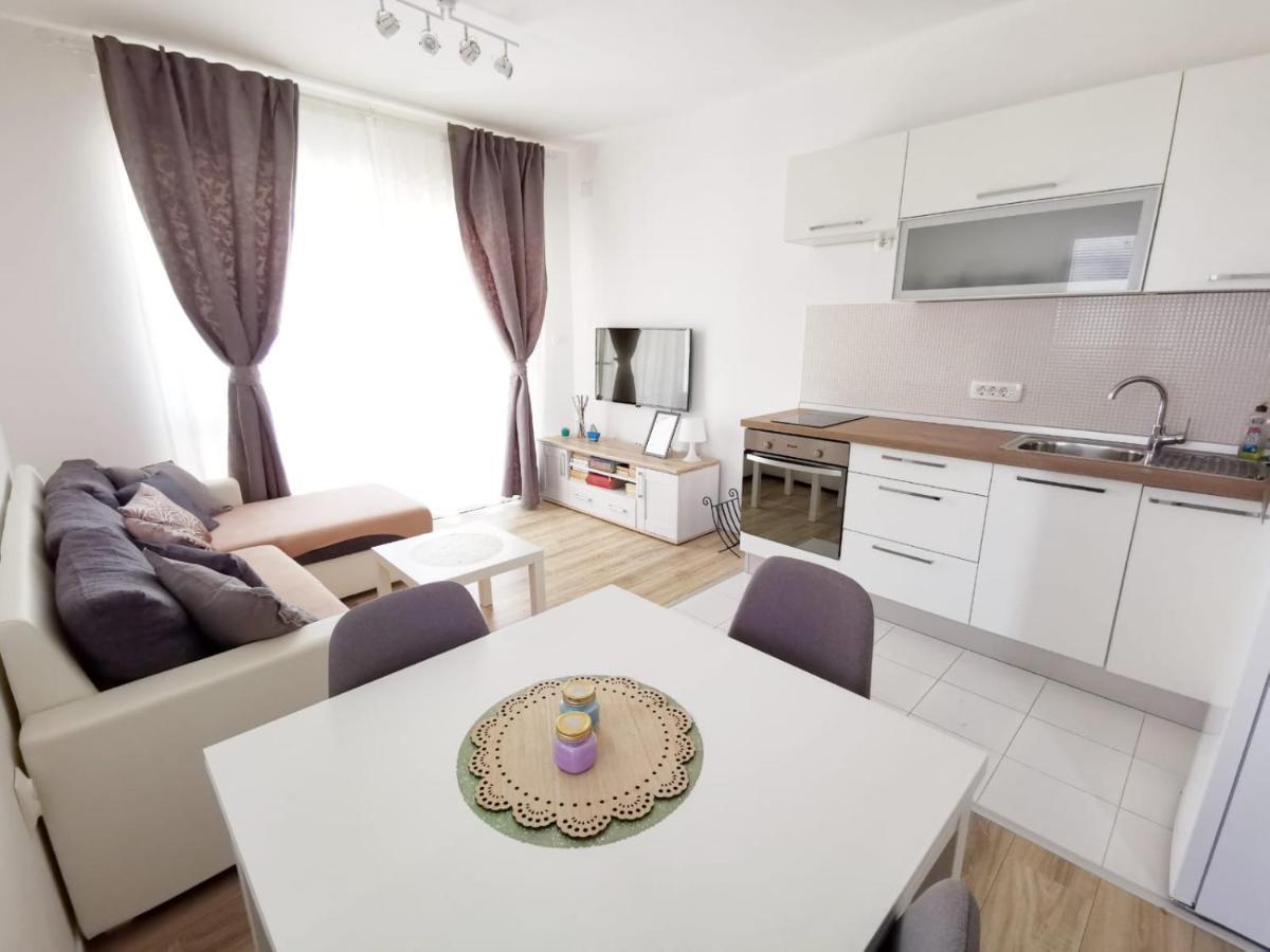 Sea Dream Apartments 比比涅 外观 照片